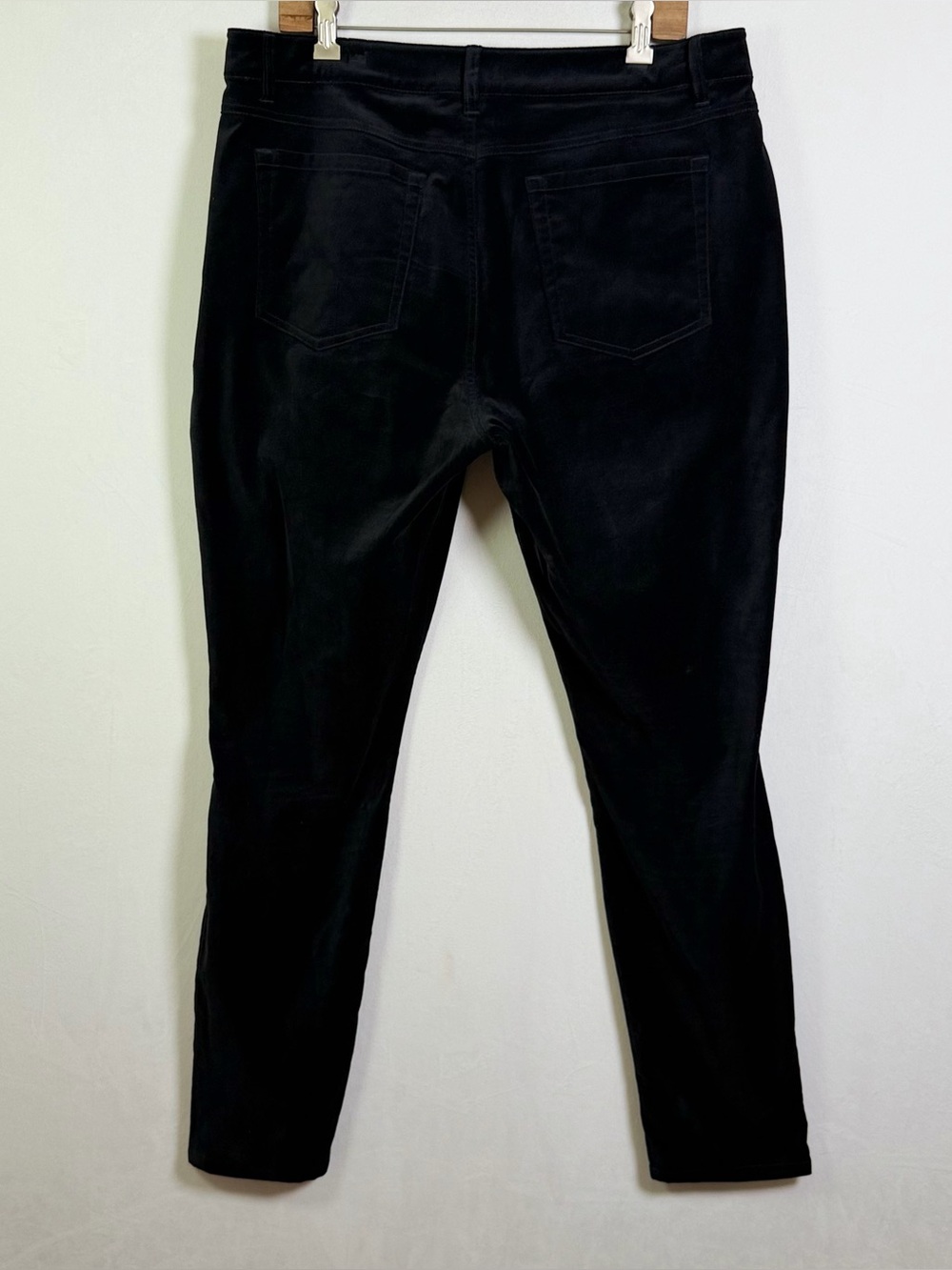 Cabi Women’s Black Velvet Tuxedo Pant Suit Set Size L Jacket & 14 Pants - Picture 14 of 16